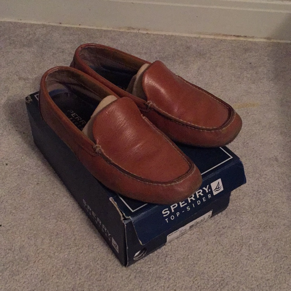 Tan sperry loafers